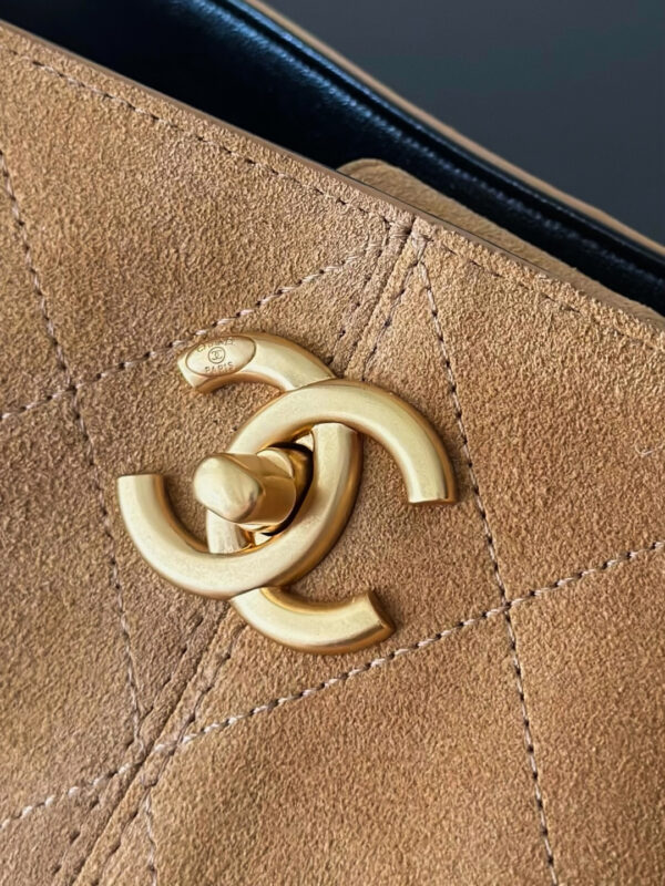 wsxc1777415833524_4 Chanel 25A Shopping Hobo Bag 5634