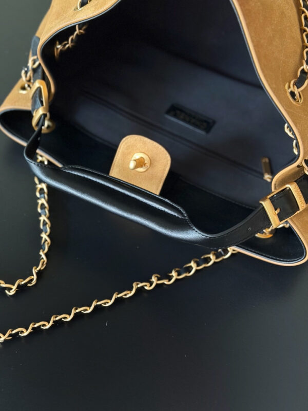 wsxc1777415833524_5 Chanel 25A Shopping Hobo Bag 5634