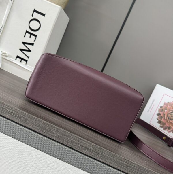 Loewe 🌟 New Version 🆕 Small Soft Calfskin Puzzle Edge Bag